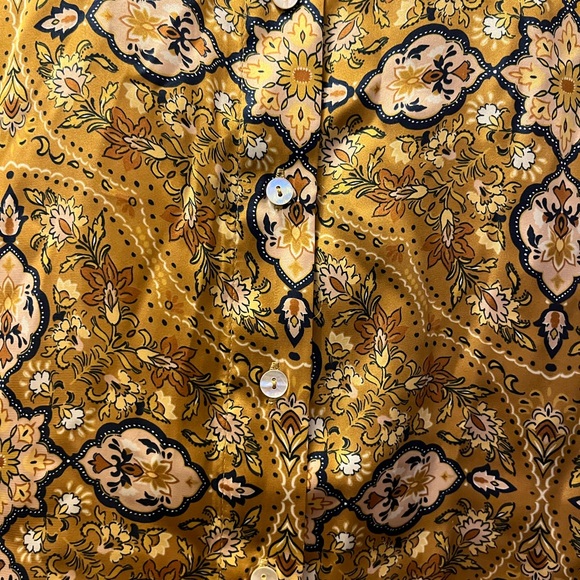 NWT Size Large Zara Satin Floral Blouse - Picture 4 of 7